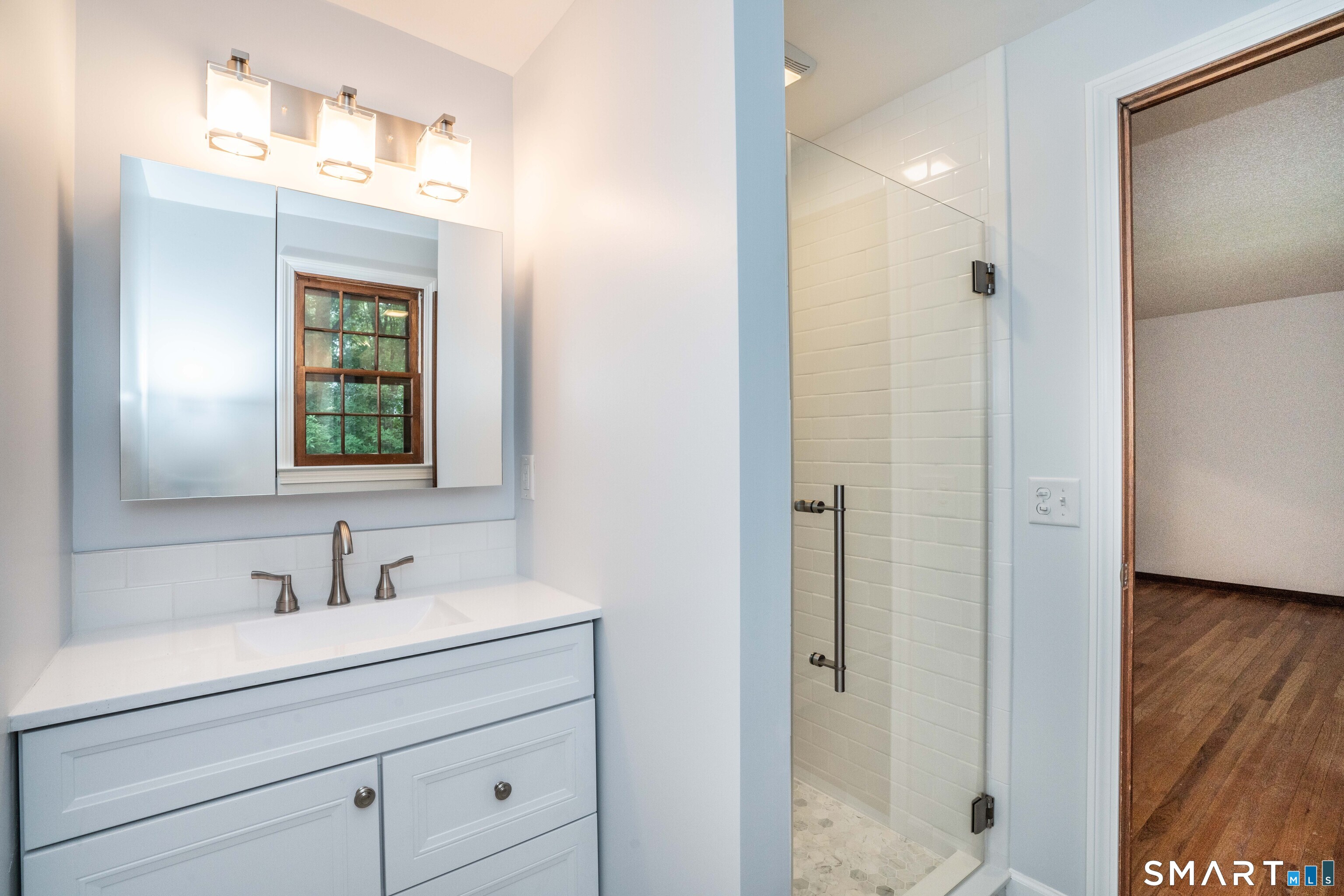 182 Valley View Road Manchester, CT 06040 - Photo 29 of 40 Remodeled bath