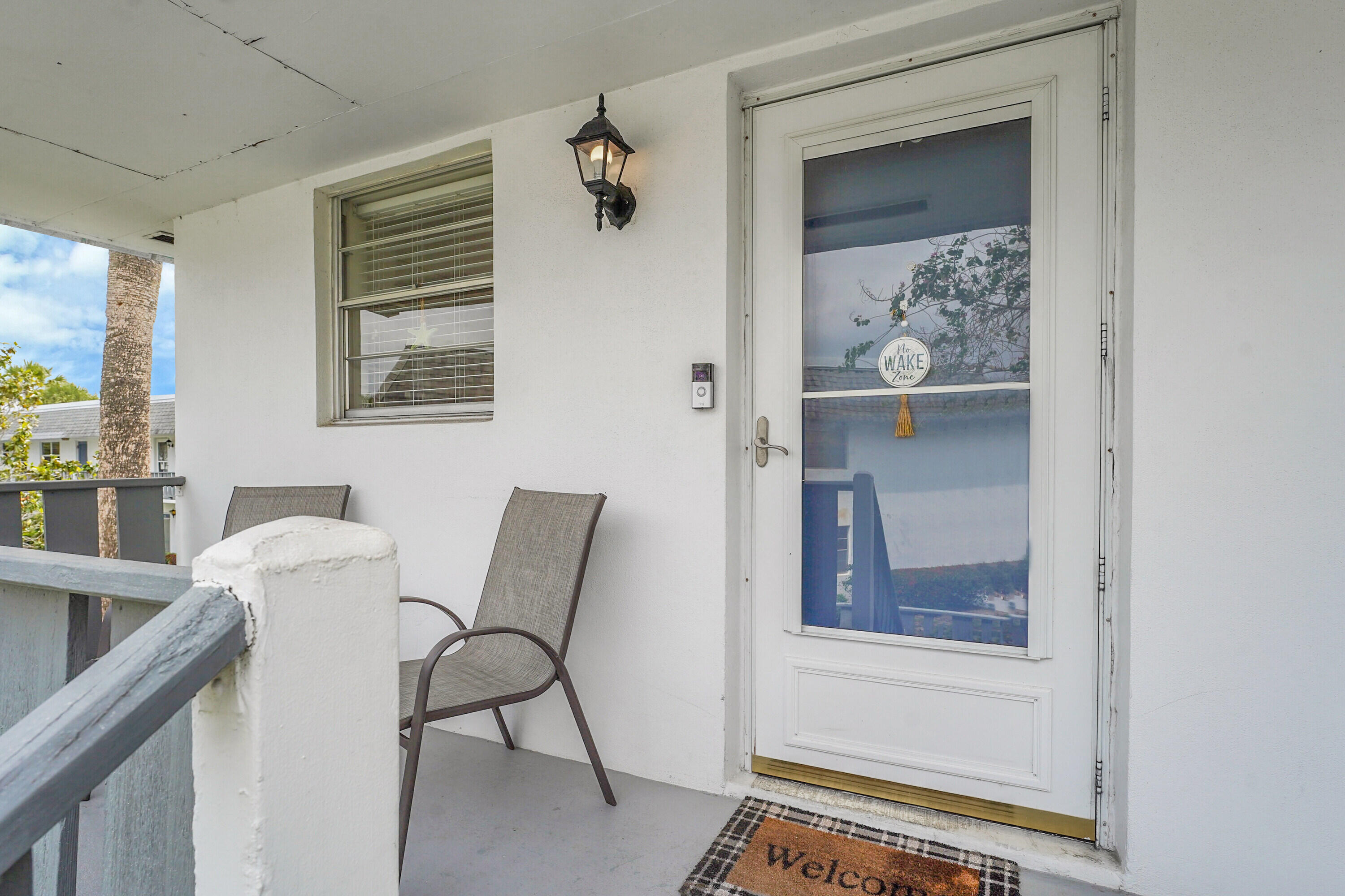 2929 Southeast Ocean Boulevard, Unit 13610 Stuart, FL 34996 - Photo 3 of 27 cozy area