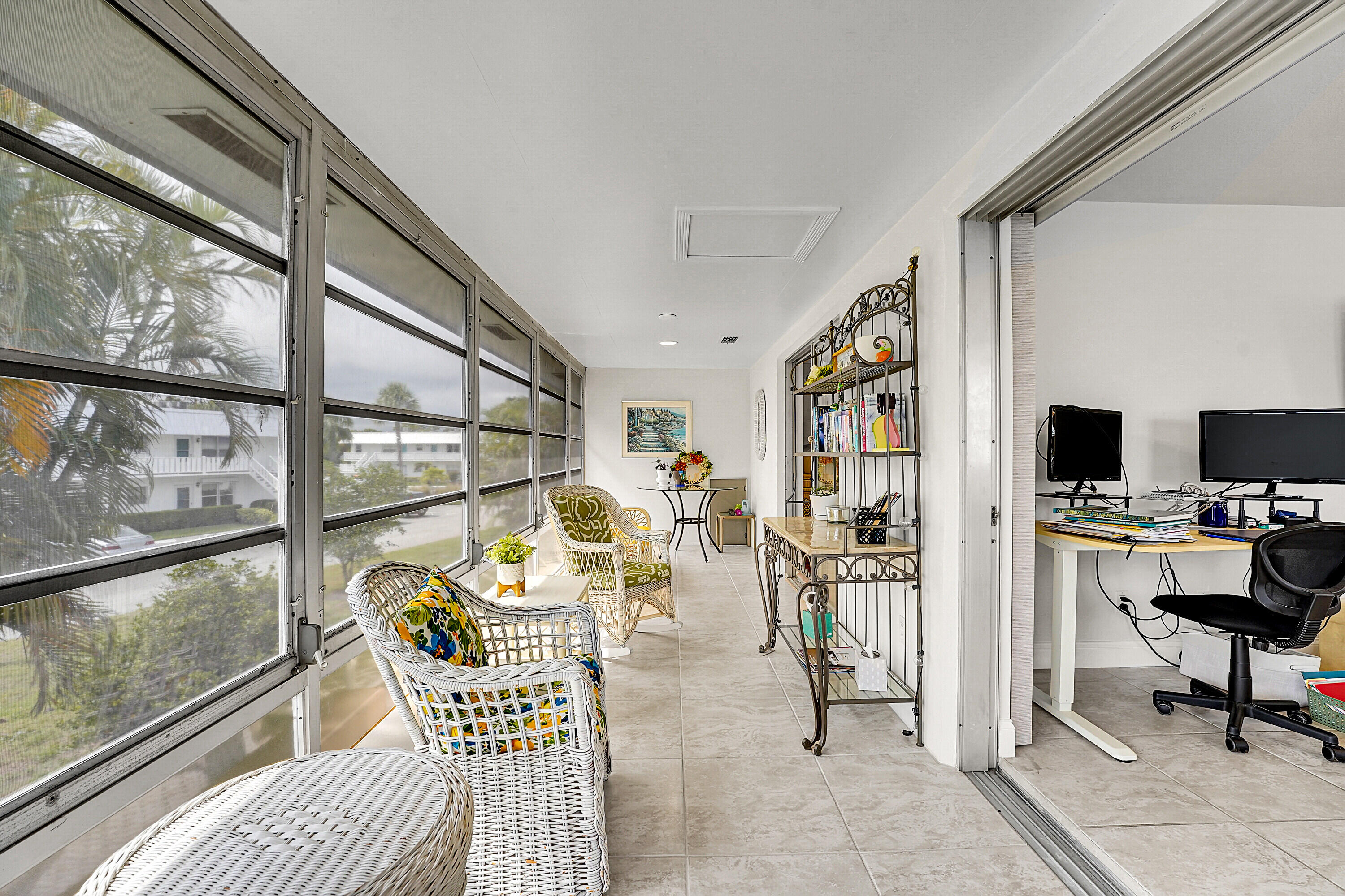 2929 Southeast Ocean Boulevard, Unit 13610 Stuart, FL 34996 - Photo 9 of 27 Huge lanai