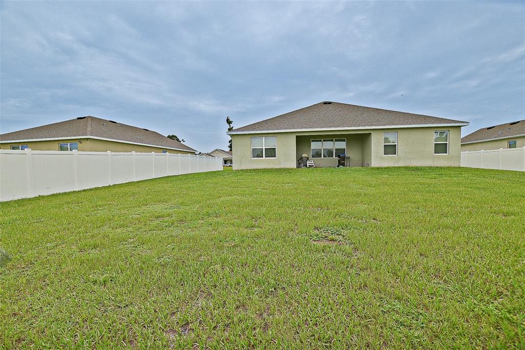 3902 Southeast 99th Street Belleview, FL 34420 - Photo 12 of 48