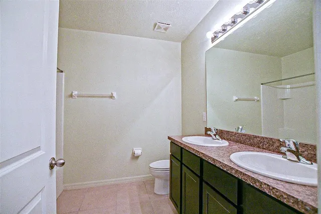 $339,000 | 3902 Southeast 99th Street, Belleview, FL 34420