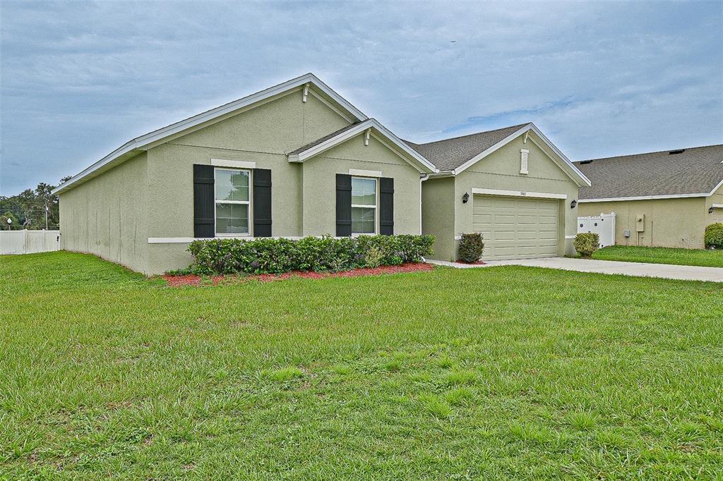 3902 Southeast 99th Street Belleview, FL 34420 - Photo 5 of 48