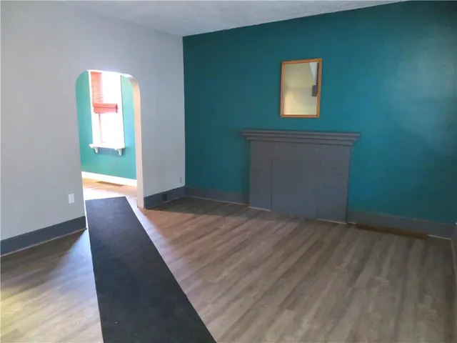 $89,900 | 277 Glenwood Drive, Ambridge, PA 15003