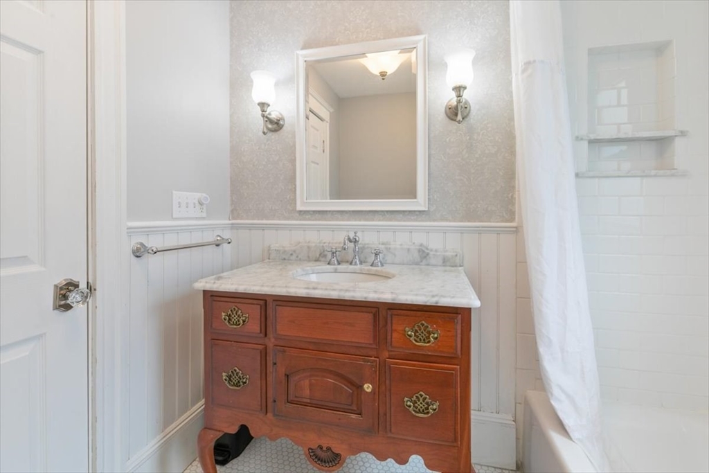 16 Rutherford Avenue Haverhill, MA 01830 - Photo 27 of 42