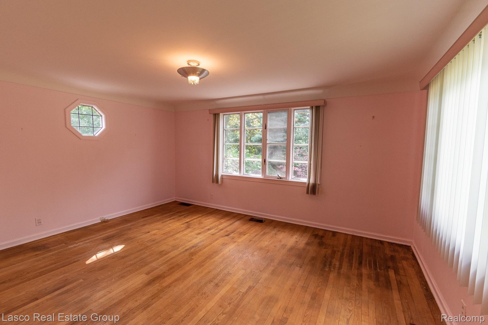 1831 Colchester Road Flint, MI 48503 - Photo 20 of 49 HardyMediaCompany-2654.jpg