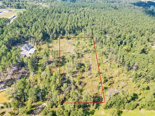 $170,000 | 211 Thomas Windt Road, Shepherd, TX 77371