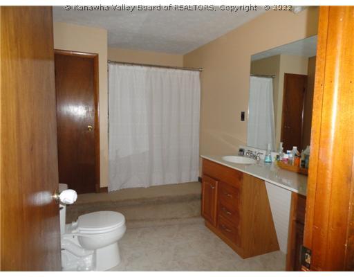 3428 Howell's Mill Road Ona, WV 25545 - Photo 7 of 8 Master Bath/Spa.