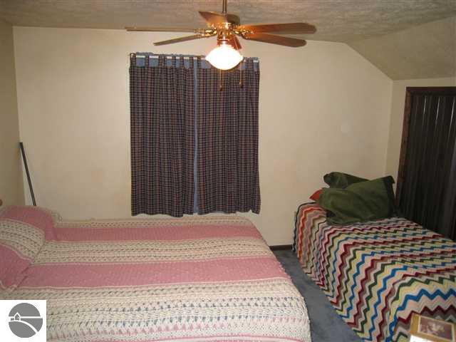 5400 Cedar Valley Road Traverse City, MI 49684 - Photo 7 of 15 1706829-6.JPG