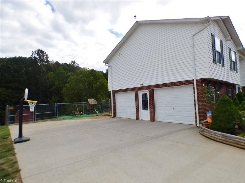 1180 Laurel Crest Road King, NC 27021 - Photo 21 of 24 Gallery Image 21