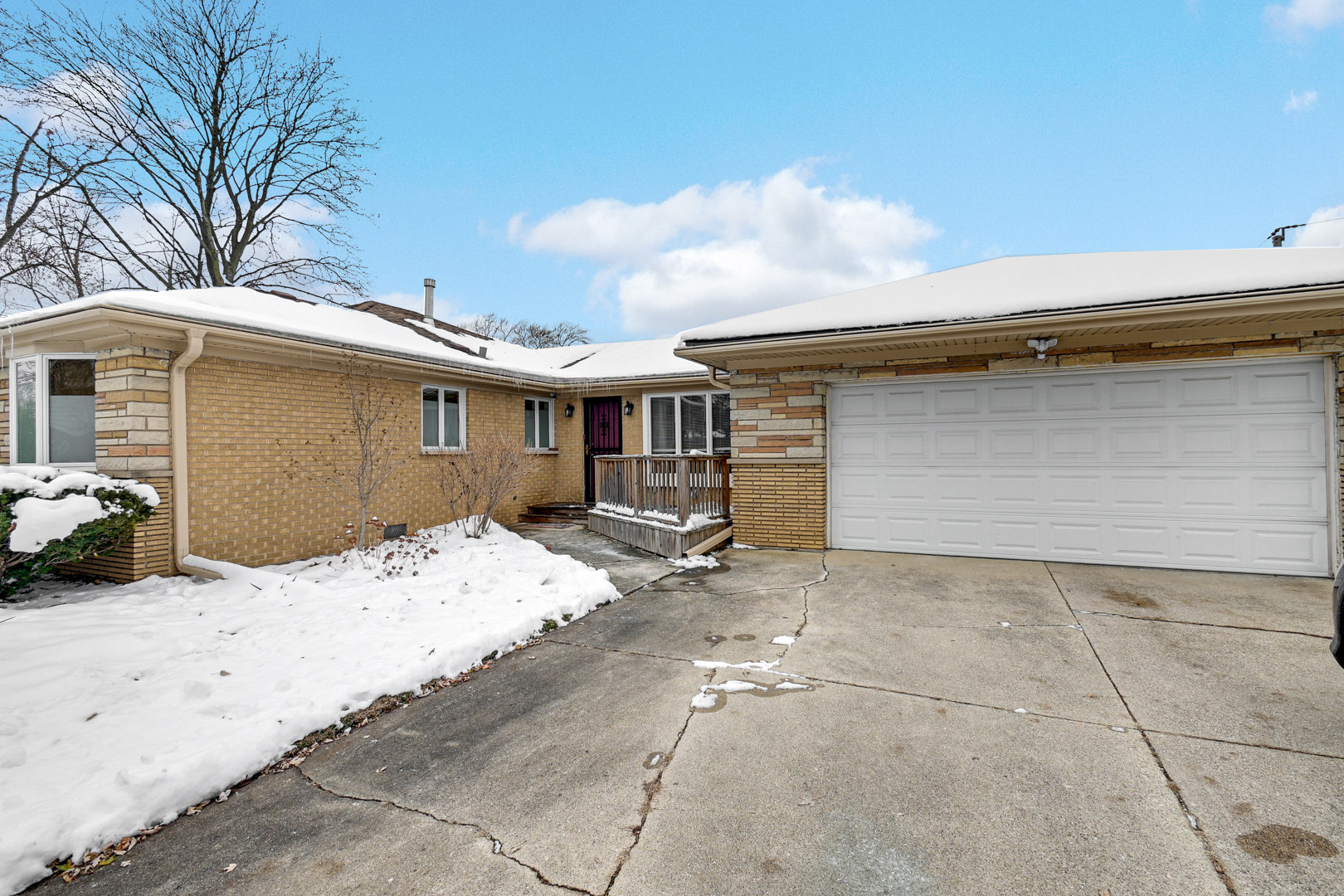 3740 153rd Street Midlothian, IL 60445 - Photo 17 of 20 a view of a house with a snow in the background