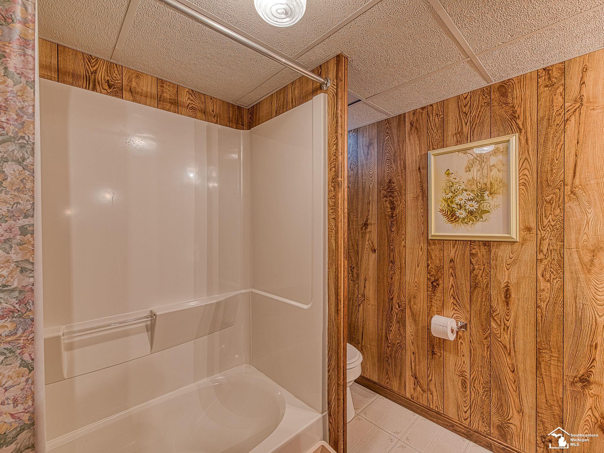 2358 South Custer Road Monroe, MI 48161 - Photo 34 of 43