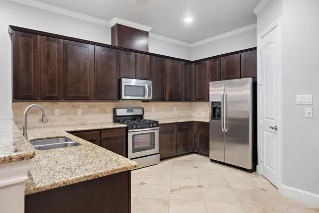 $3,300 | 4214 Koehler Street, Unit A, Houston, TX 77007