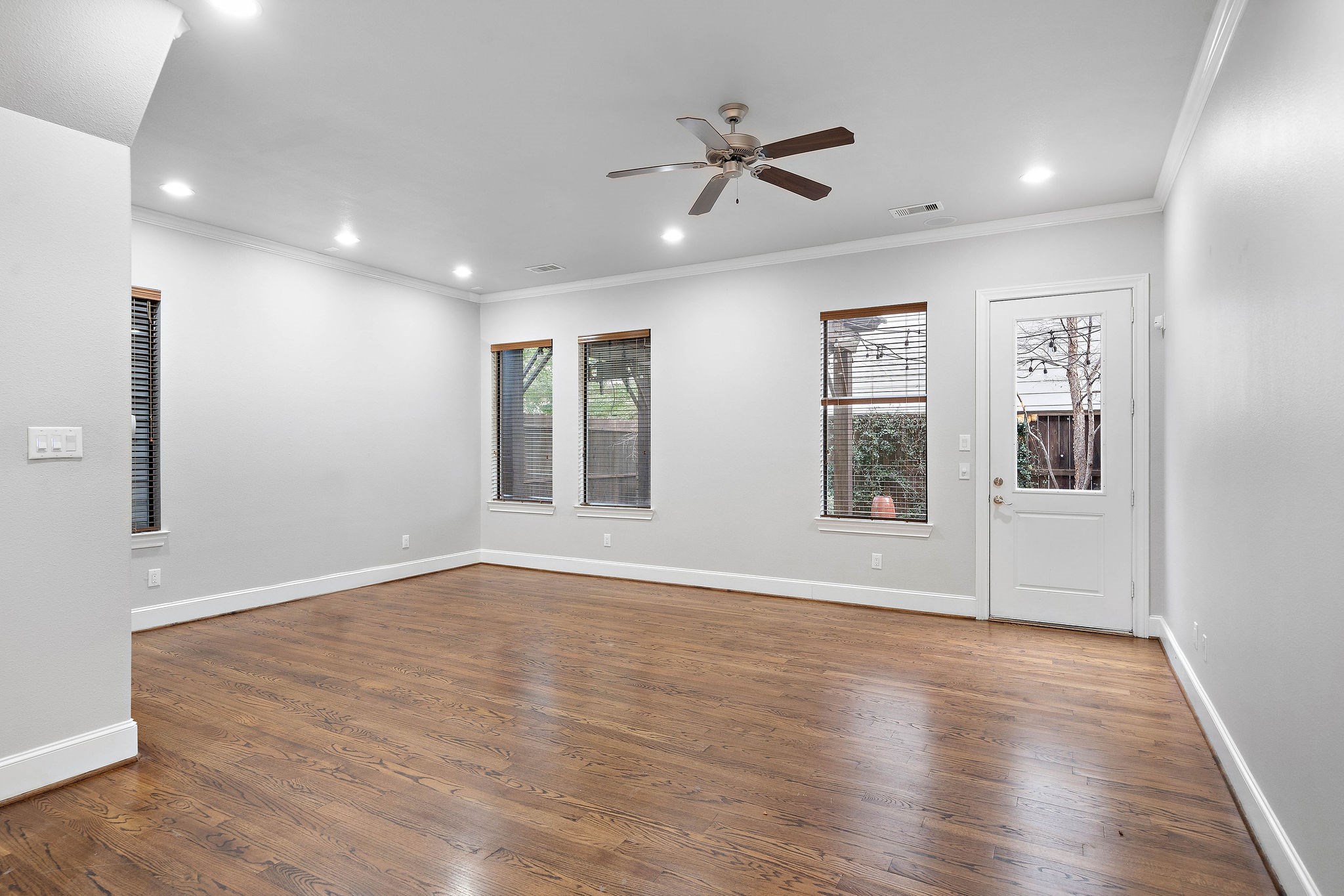 4214 Koehler Street, Unit A Houston, TX 77007 - Photo 9 of 23