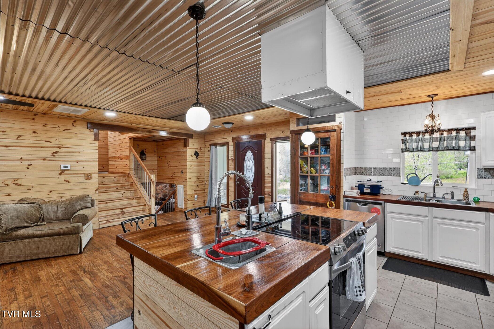 11343 Robinson Hollow Road Wise, VA 24293 - Photo 11 of 64 custom-made exhaust fan