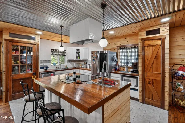 $495,000 | 11343 Robinson Hollow Road, Wise, VA 24293