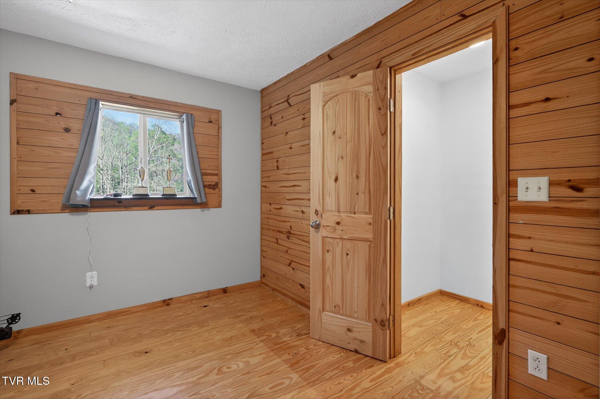 11343 Robinson Hollow Road Wise, VA 24293 - Photo 16 of 64 bedroom on top level