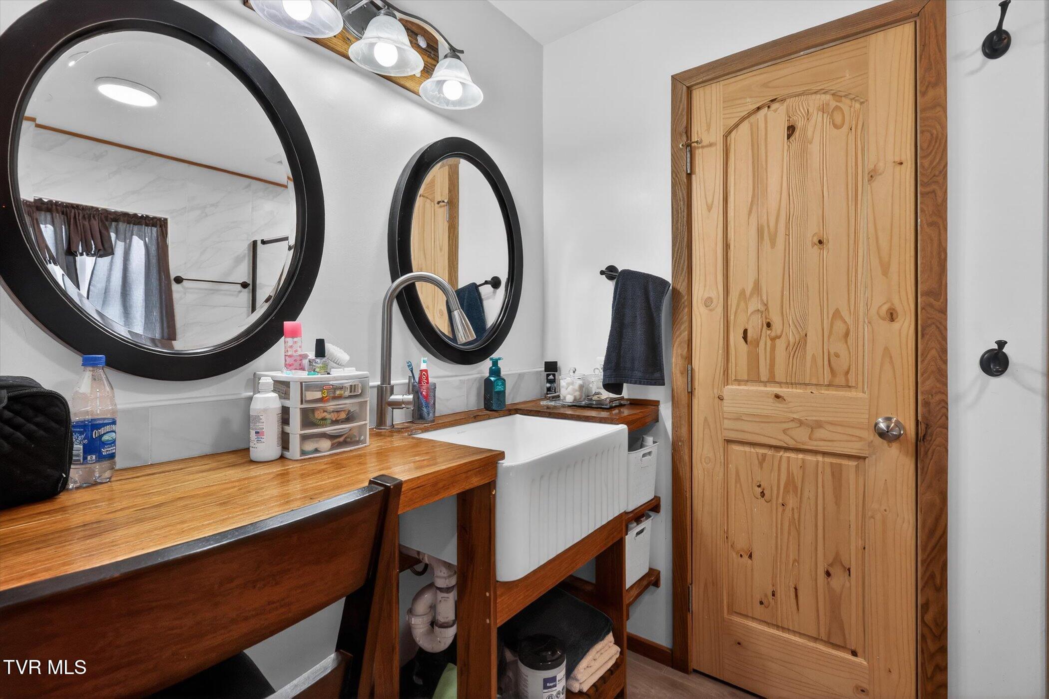 11343 Robinson Hollow Road Wise, VA 24293 - Photo 20 of 64 ensuite bathroom