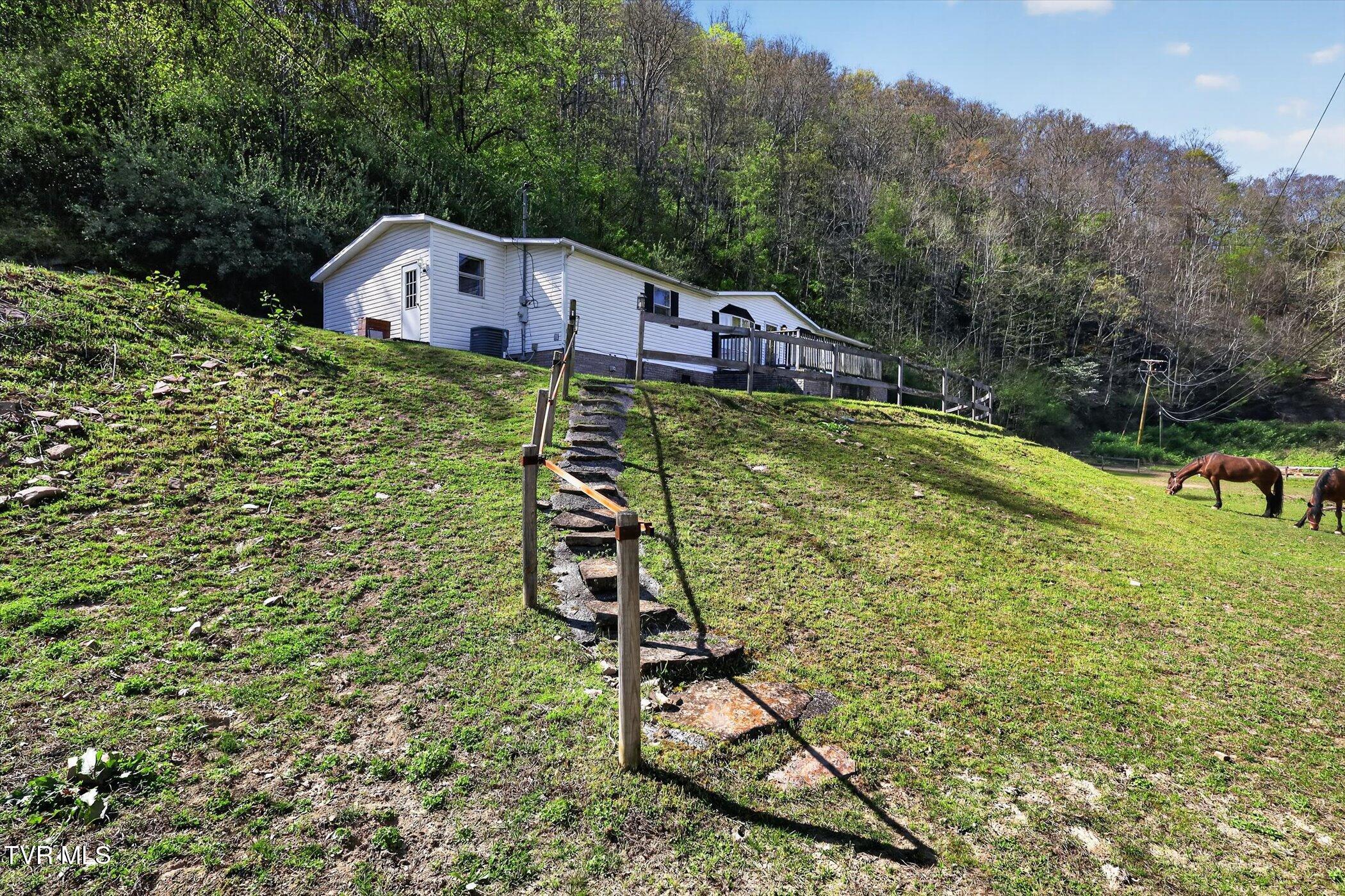11343 Robinson Hollow Road Wise, VA 24293 - Photo 25 of 64 11401 Robinson Hollow RD