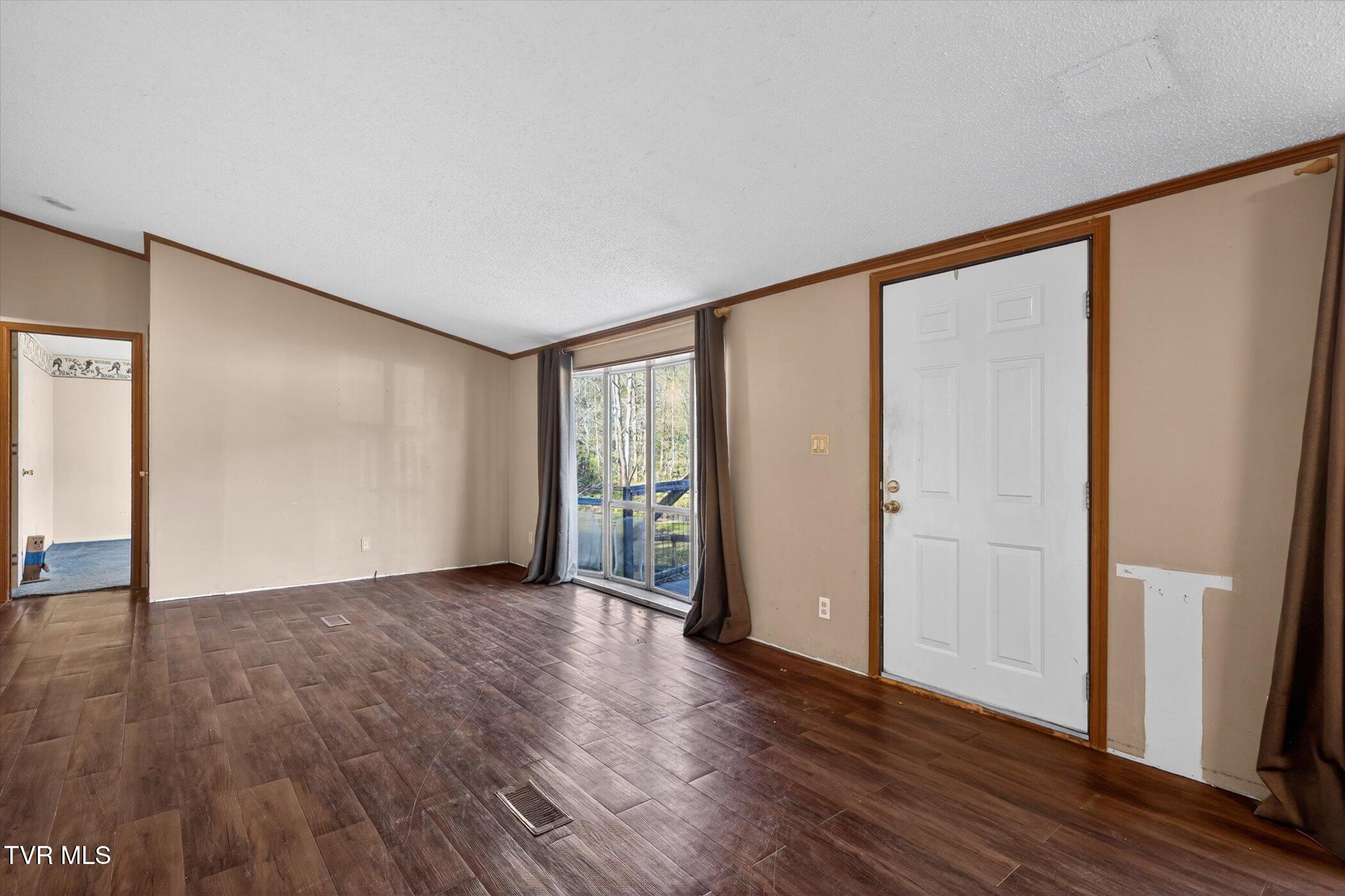 11343 Robinson Hollow Road Wise, VA 24293 - Photo 27 of 64 38-11401-Robinson-Hollow-Rd-WindowStill-