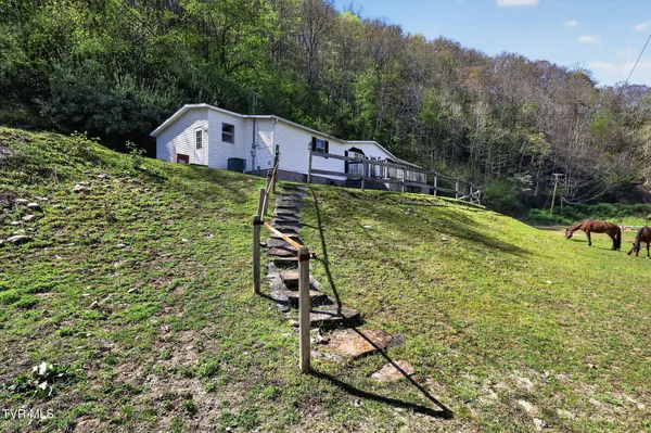 $495,000 | 11343 Robinson Hollow Road, Wise, VA 24293