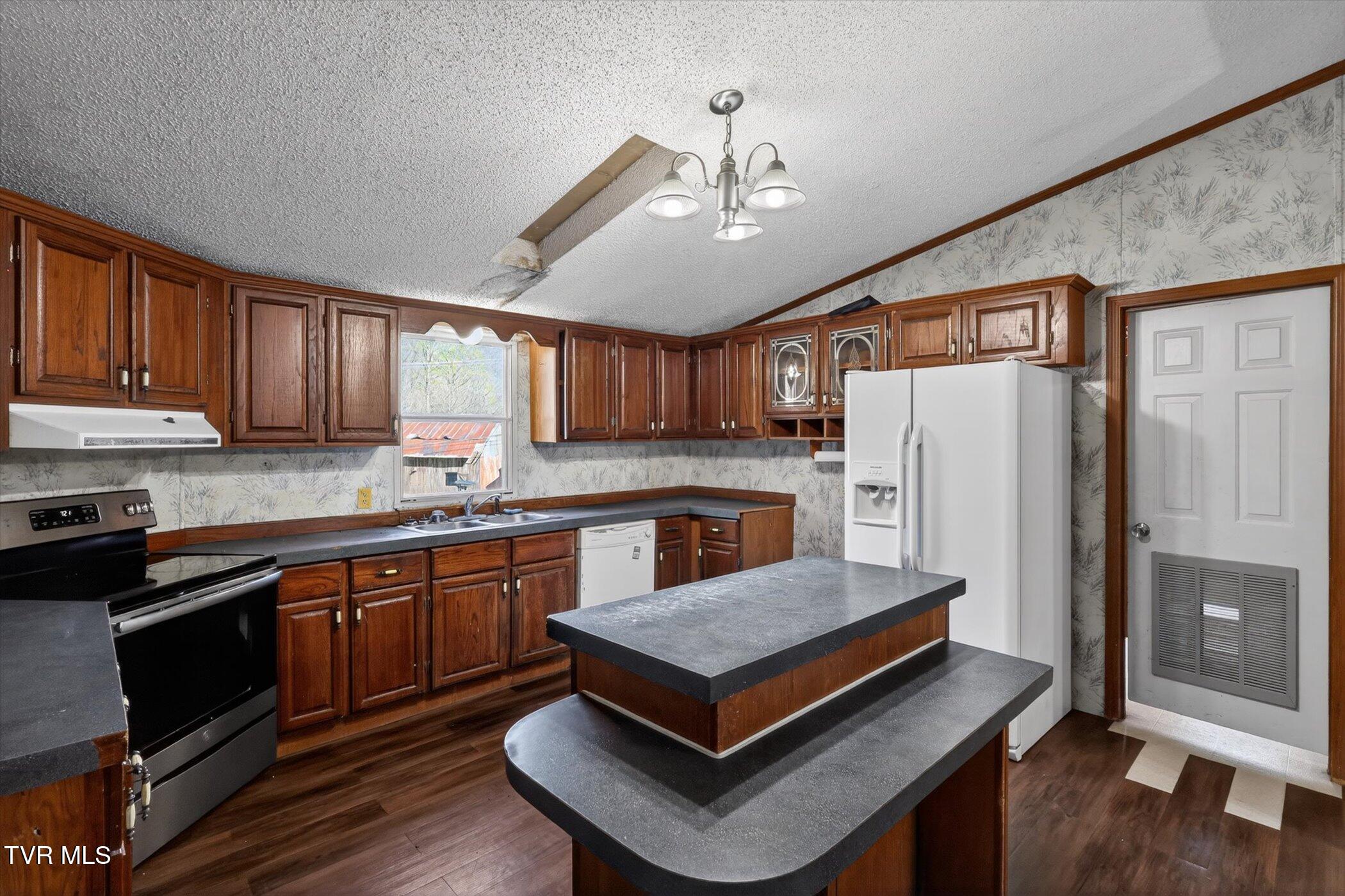 11343 Robinson Hollow Road Wise, VA 24293 - Photo 32 of 64 43-11401-Robinson-Hollow-Rd-WindowStill-