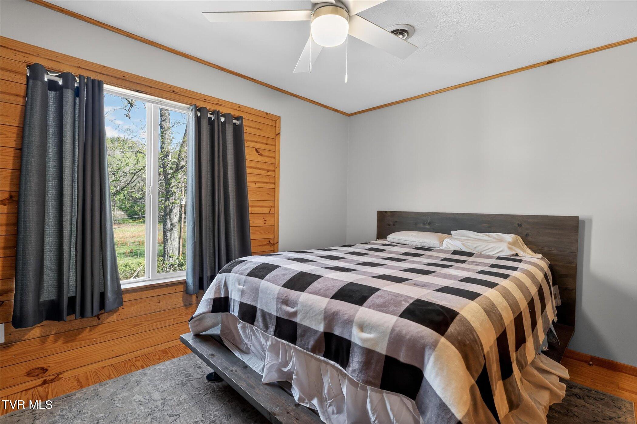 11343 Robinson Hollow Road Wise, VA 24293 - Photo 33 of 53 2nd bedroom on top level