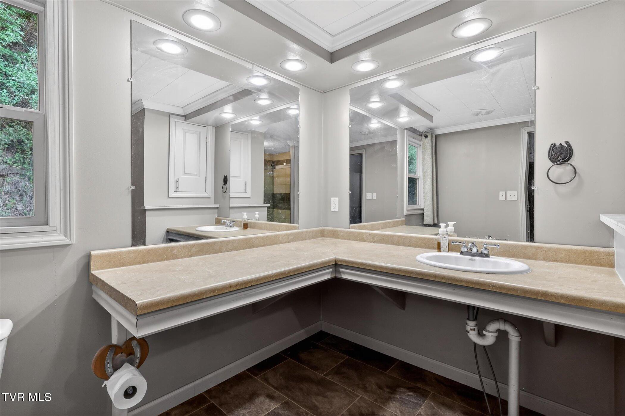 11343 Robinson Hollow Road Wise, VA 24293 - Photo 37 of 64 48-11401-Robinson-Hollow-Rd-WindowStill-