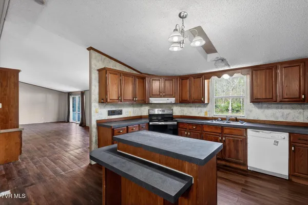$495,000 | 11343 Robinson Hollow Road, Wise, VA 24293