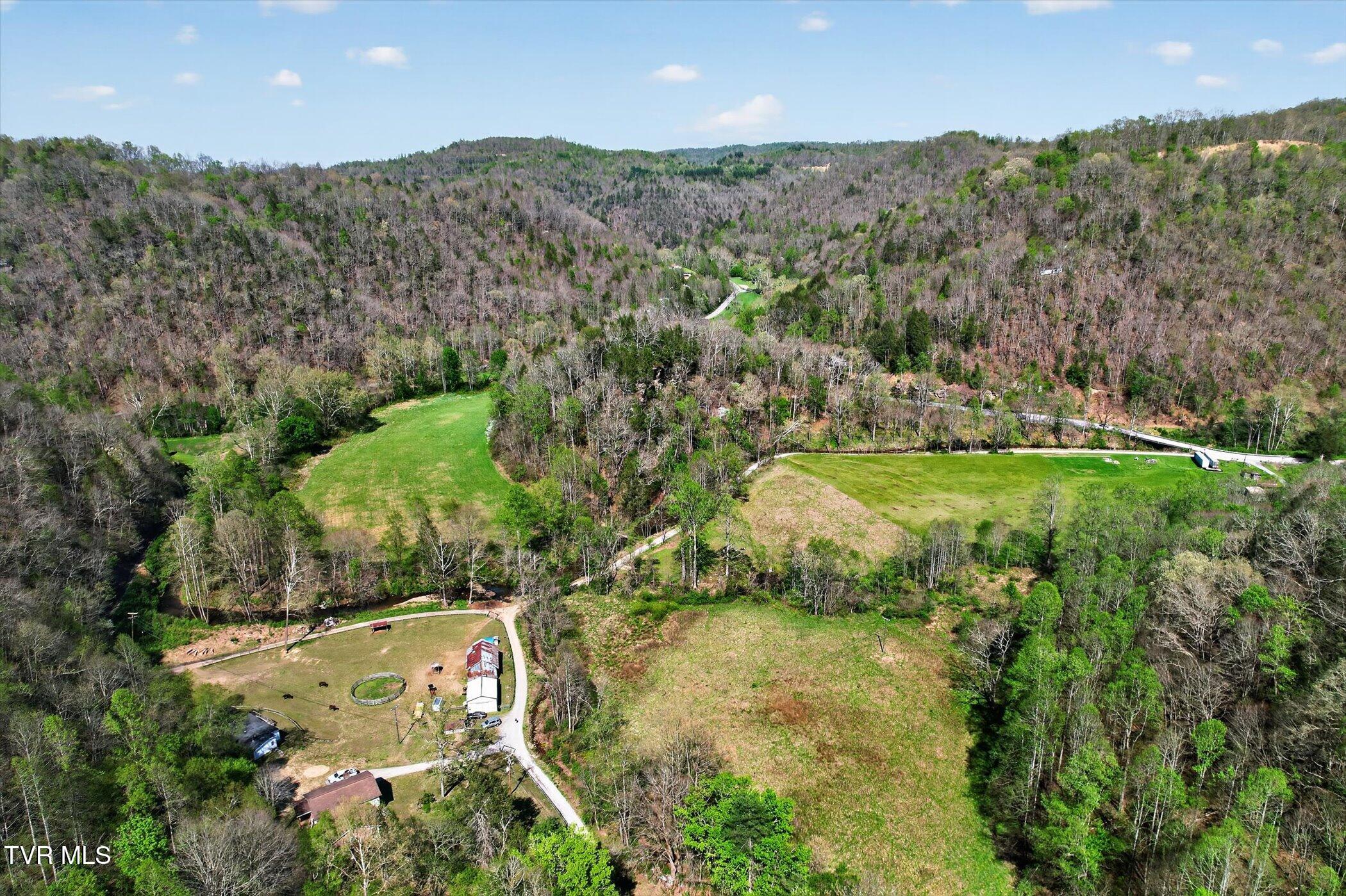 11343 Robinson Hollow Road Wise, VA 24293 - Photo 62 of 64 73-11401-Robinson-Hollow-Rd-WindowStill-