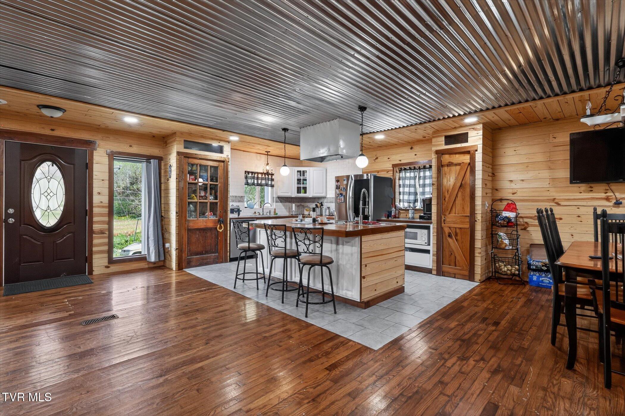 11343 Robinson Hollow Road Wise, VA 24293 - Photo 8 of 64 notice the unique pantry door