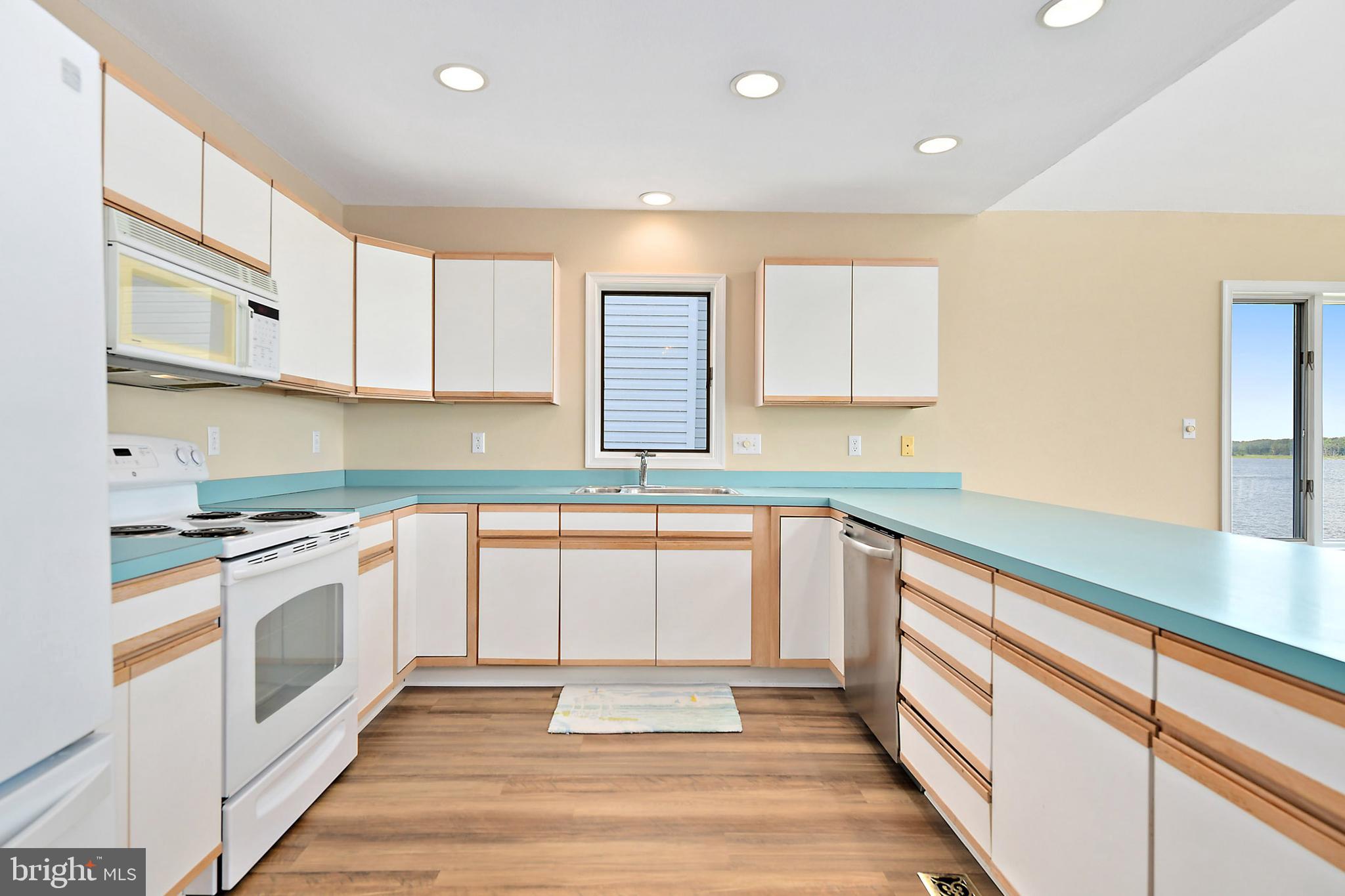 8 Riverside Court Berlin, MD 21811 - Photo 13 of 55 Kitchen