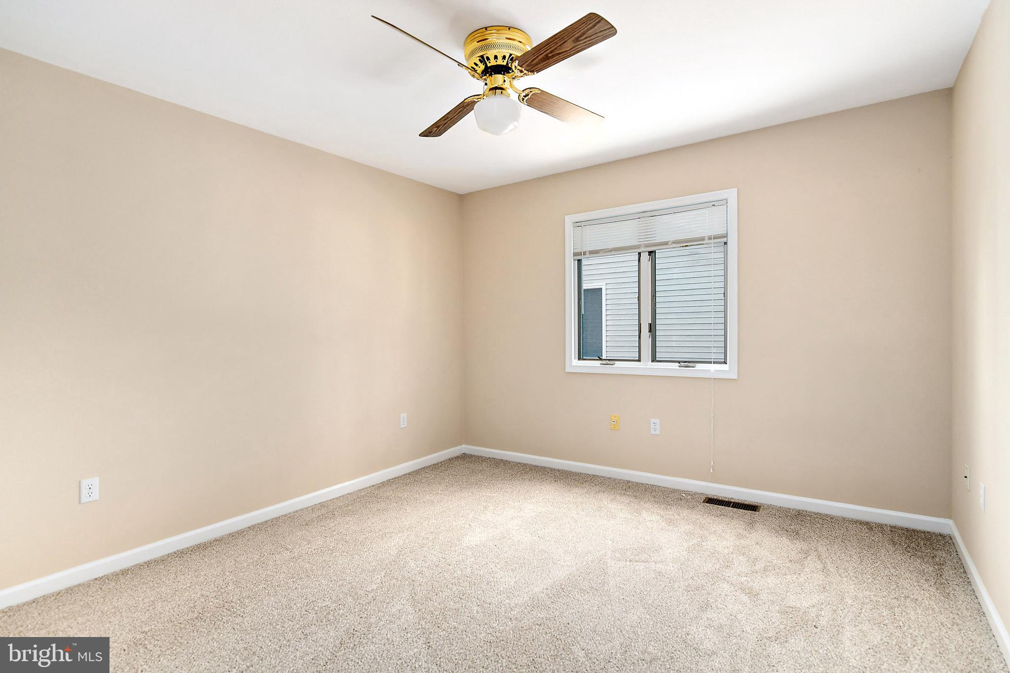 8 Riverside Court Berlin, MD 21811 - Photo 28 of 55 2nd BR on Main Level