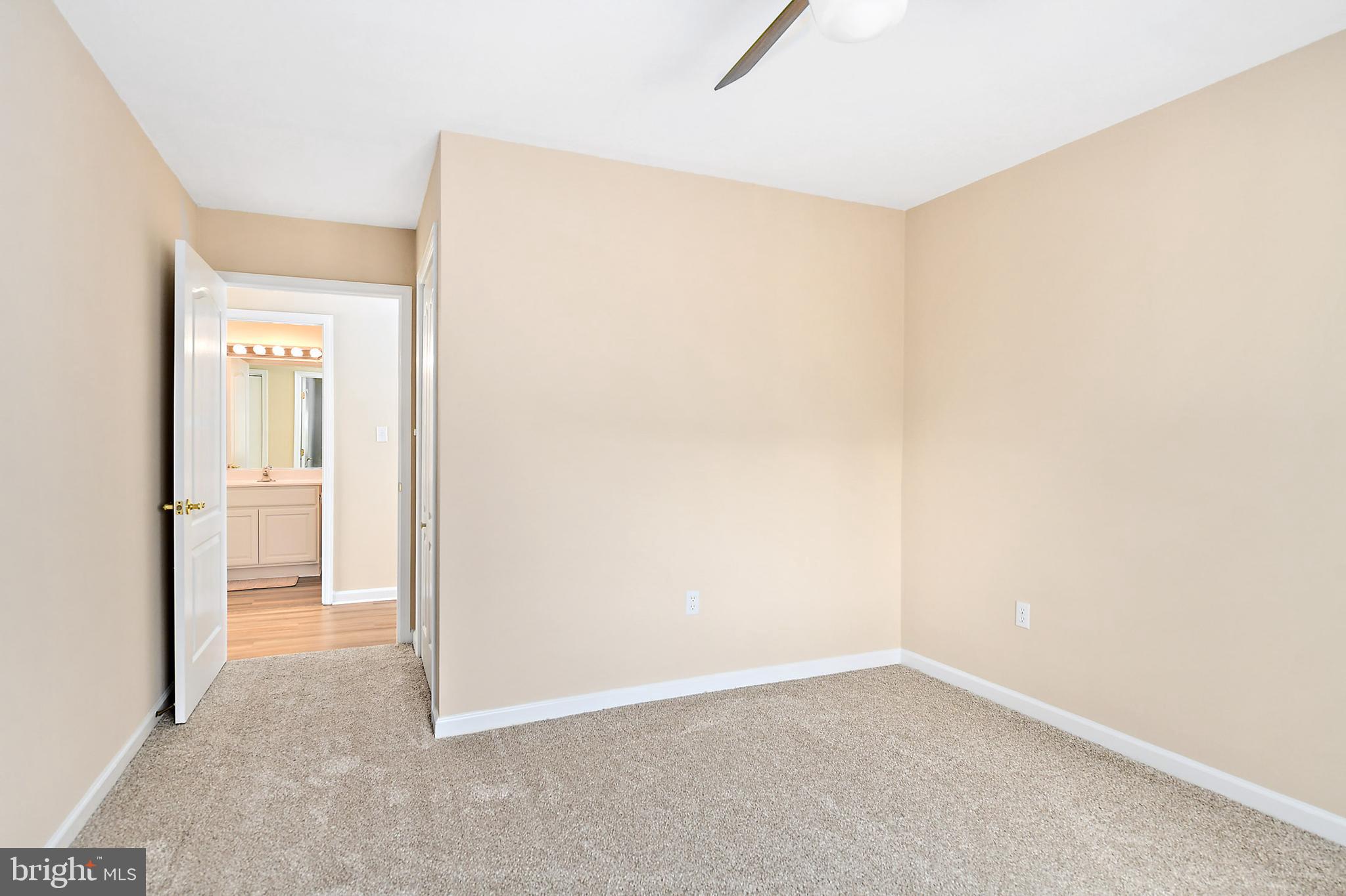 8 Riverside Court Berlin, MD 21811 - Photo 29 of 55 2nd BR on Main Level