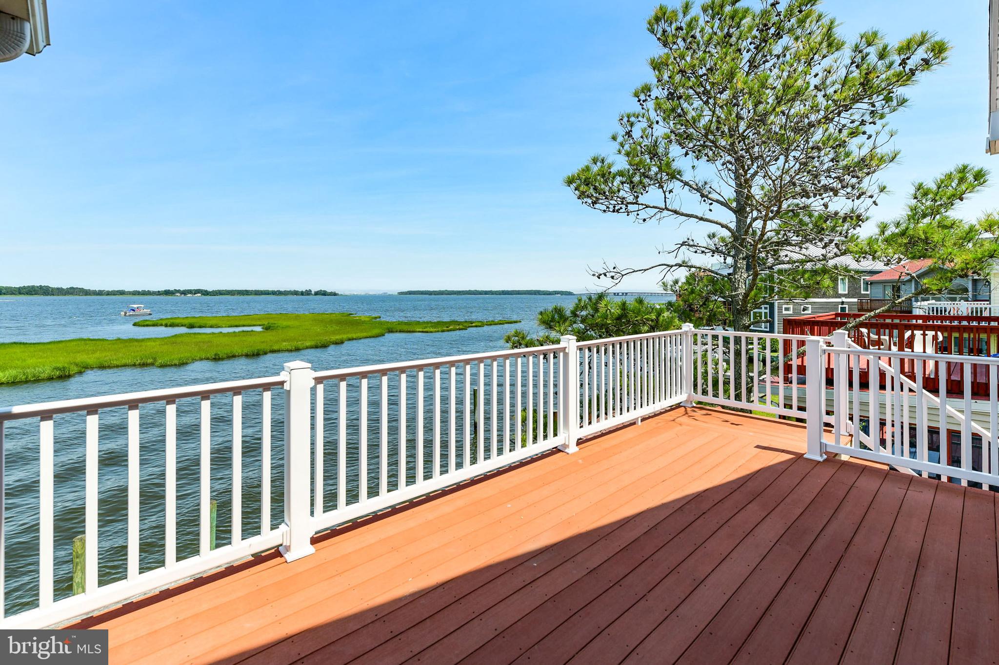 8 Riverside Court Berlin, MD 21811 - Photo 35 of 55 2nd Floor Deck