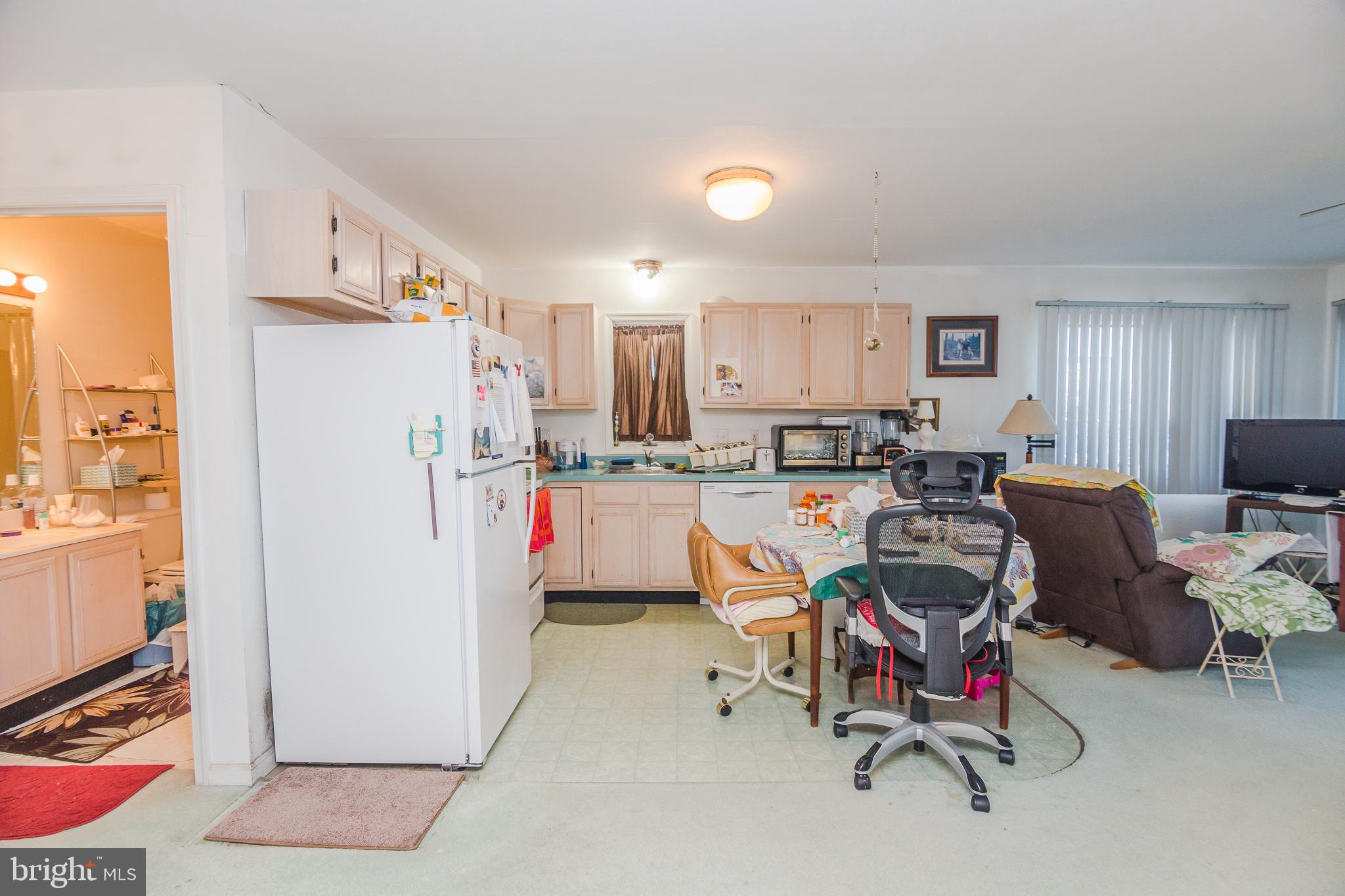 8 Riverside Court Berlin, MD 21811 - Photo 53 of 55 Apt Kitchen/DR