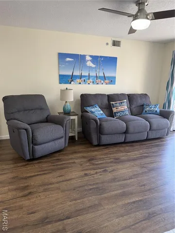 $315,000 | 611 Lazy Days Road, Unit Z1, Osage Beach, MO 65065