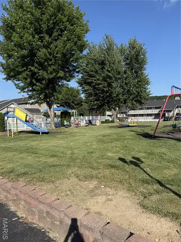 $315,000 | 611 Lazy Days Road, Unit Z1, Osage Beach, MO 65065