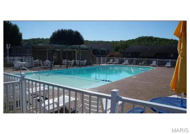 $315,000 | 611 Lazy Days Road, Unit Z1, Osage Beach, MO 65065