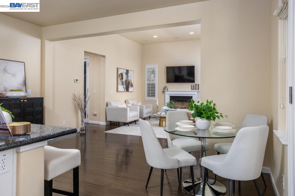 217 Wimbledon Court San Ramon, CA 94582 - Photo 6 of 34 Gallery Image 6