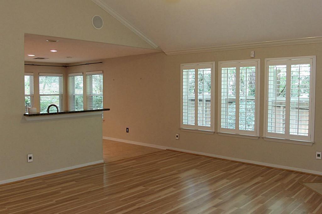 OPEN CONCEPT allows you to MIX & MINGLE! LOTS of natural light too!
