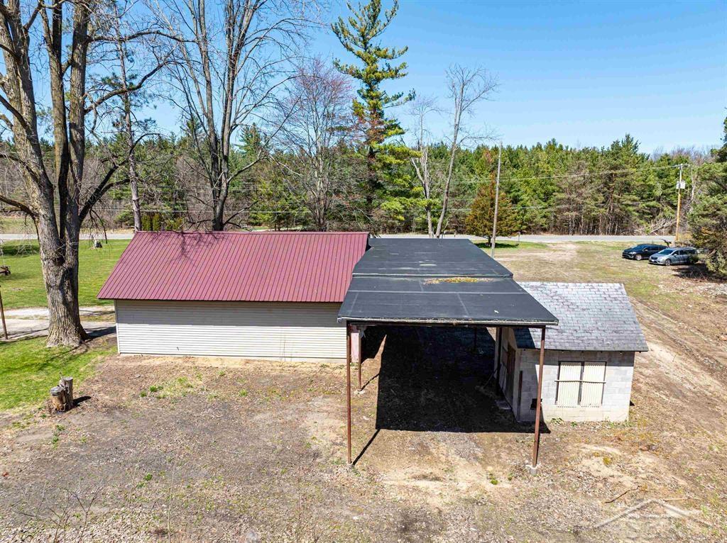 585 West Chippewa River Road Midland, MI 48640 - Photo 36 of 66 50143344-a1fc51f2-76ae-40d6-9a36-a0404e8564ac.JPG