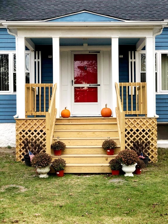 236 Gifford Road Westport, MA 02790 - Photo 1 of 17 Gallery Image 1