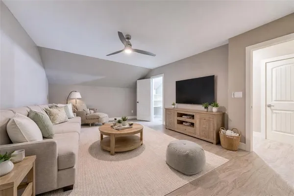 $1,100,000 | 1050 County Road 2618, Marietta, TX 75566