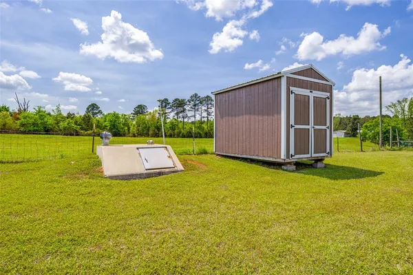 $1,100,000 | 1050 County Road 2618, Marietta, TX 75566