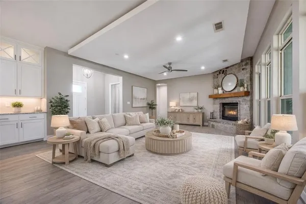 $1,100,000 | 1050 County Road 2618, Marietta, TX 75566