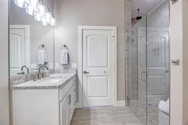 $1,100,000 | 1050 County Road 2618, Marietta, TX 75566