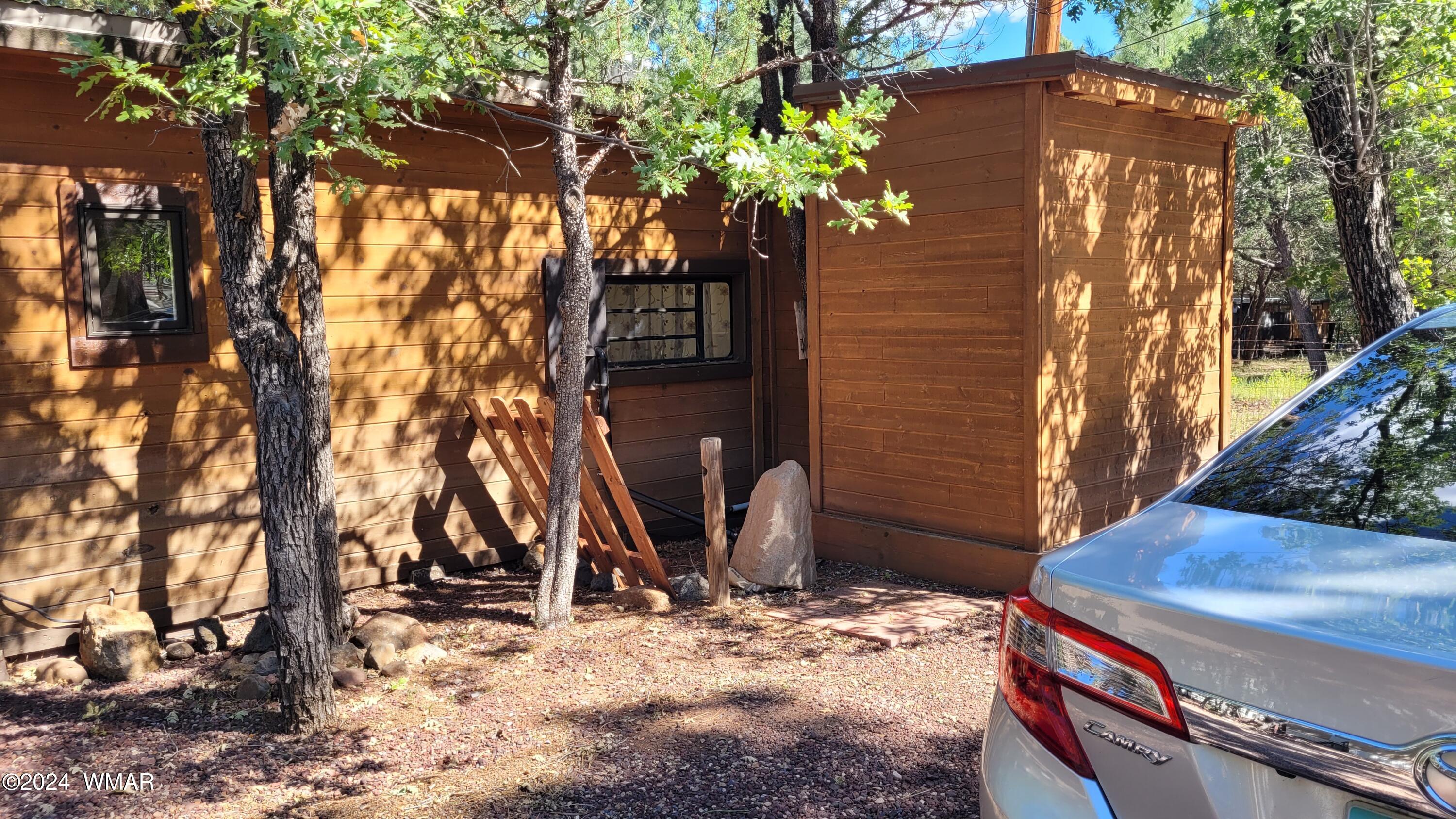 1930 Larson Road, Unit 13 Lakeside, AZ 85929 - Photo 12 of 14 Shed