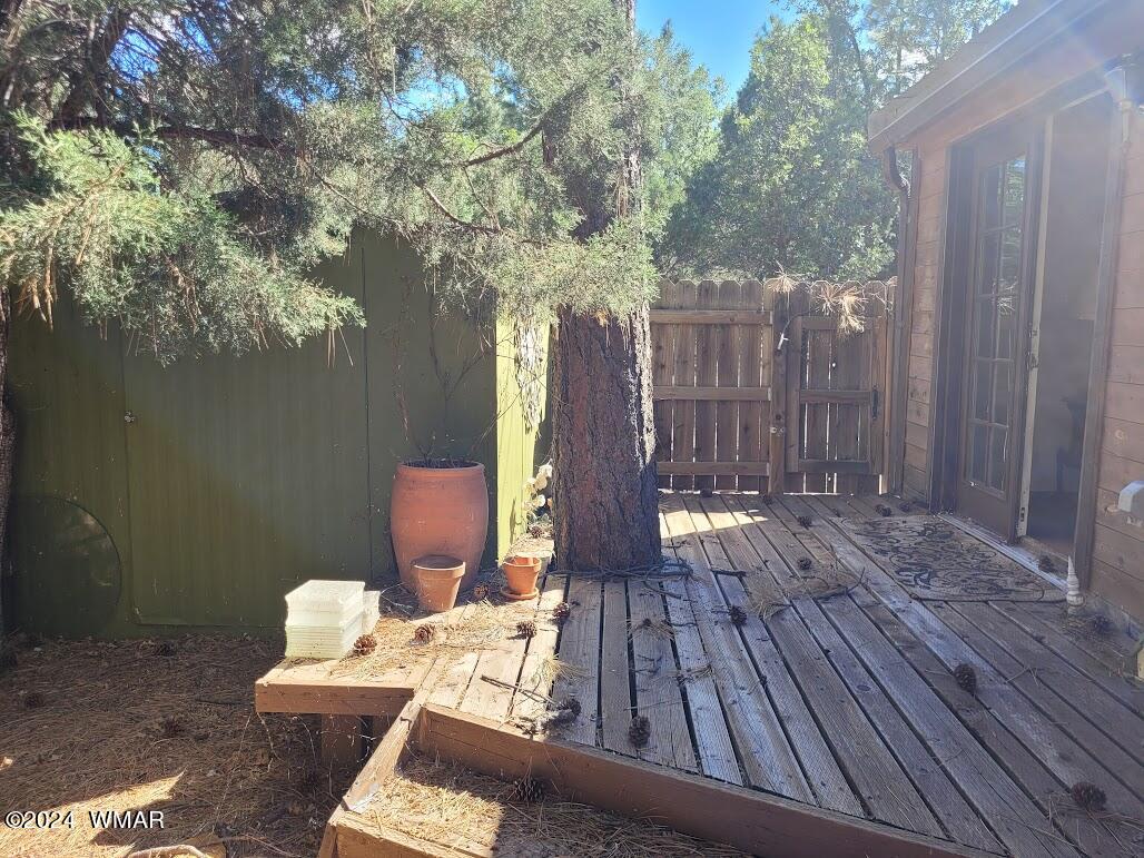 1930 Larson Road, Unit 13 Lakeside, AZ 85929 - Photo 13 of 14 Deck