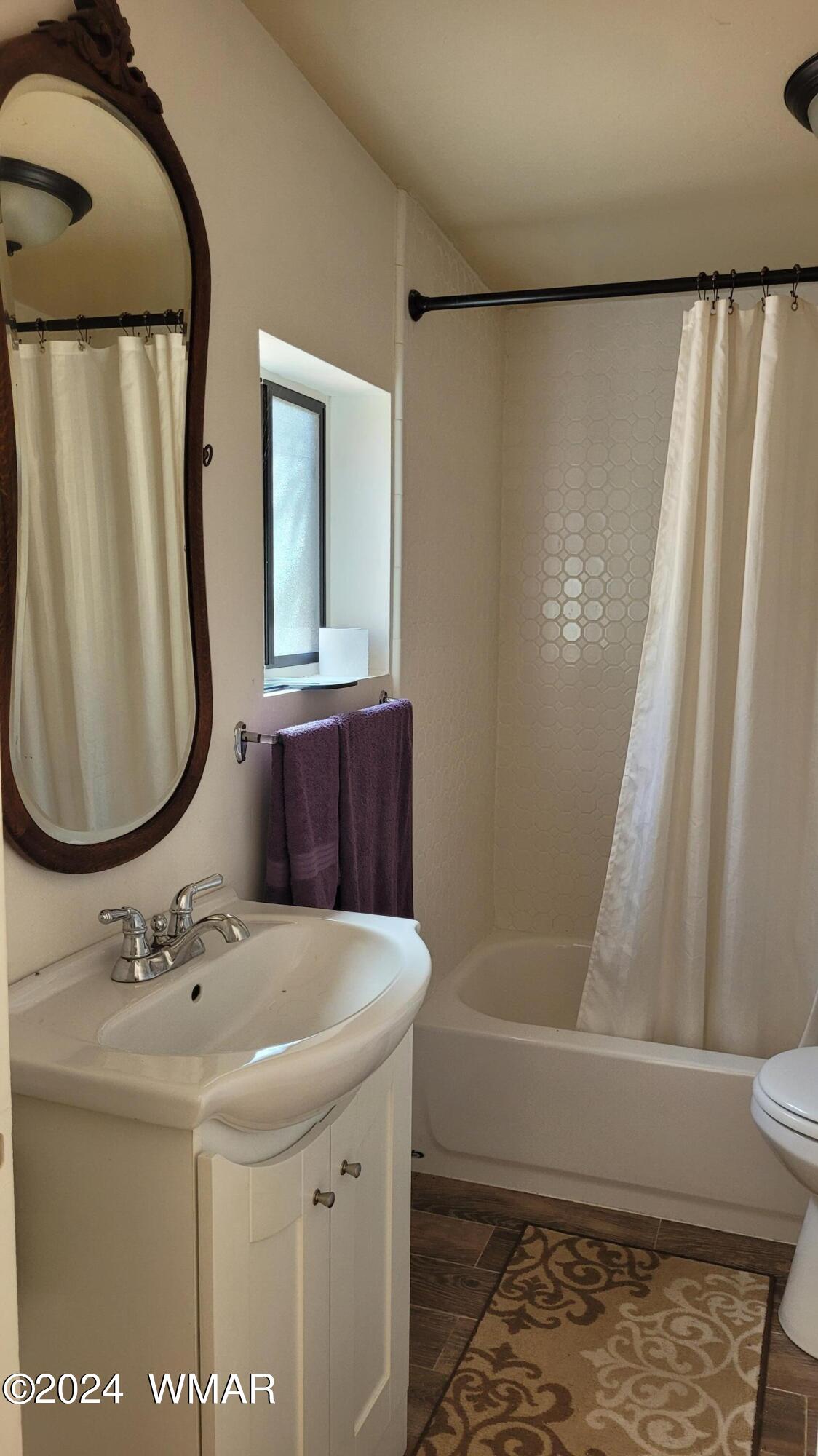 1930 Larson Road, Unit 13 Lakeside, AZ 85929 - Photo 10 of 14 Bathroom