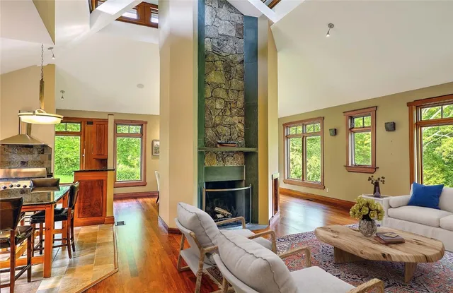 $2,850,000 | 13 No Bottom Ridge Road, Westerly, RI 02891